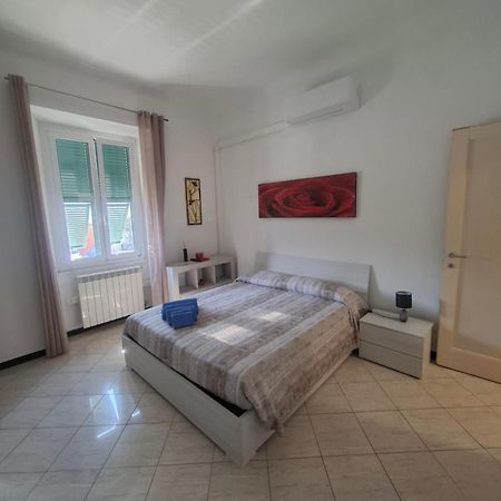 Bacio Del Sole Apartment Vado Ligure Exterior foto